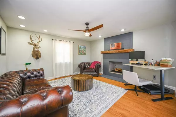 432 Leepoint RD, Norfolk, VA 23502