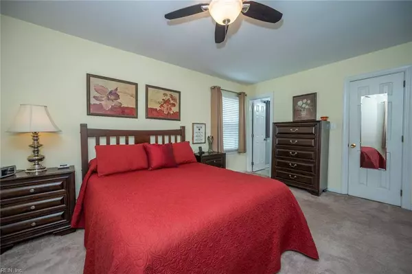 204 Lakewood Park DR, Newport News, VA 23602