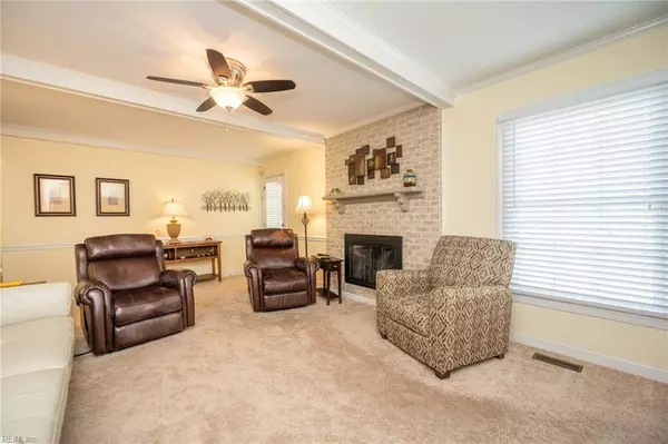 204 Lakewood Park DR, Newport News, VA 23602