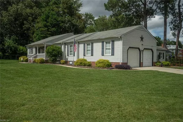 204 Lakewood Park DR, Newport News, VA 23602