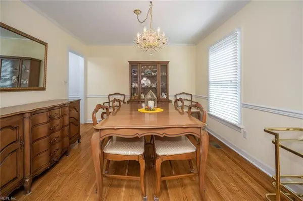 204 Lakewood Park DR, Newport News, VA 23602