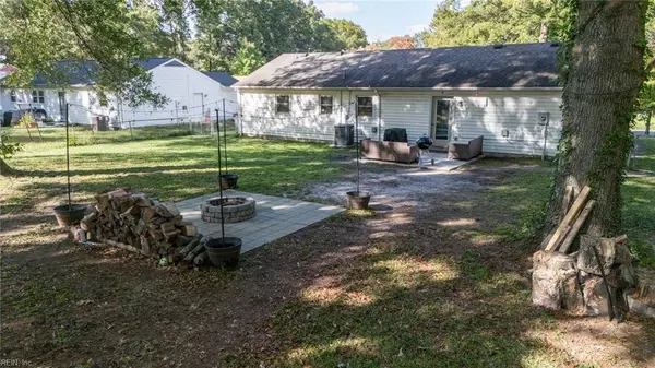 4613 Maplewood DR, Suffolk, VA 23435