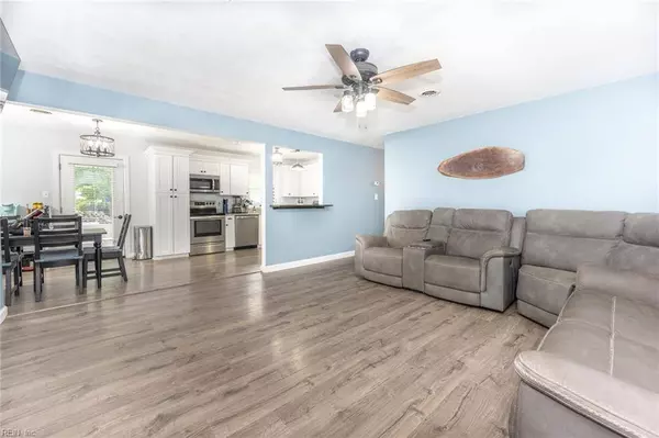 4613 Maplewood DR, Suffolk, VA 23435