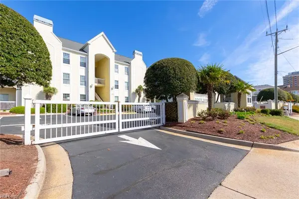 3232 Silver Sands CIR #201, Virginia Beach, VA 23451