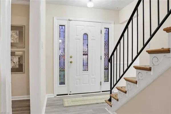 228 Fincastle DR, Newport News, VA 23601