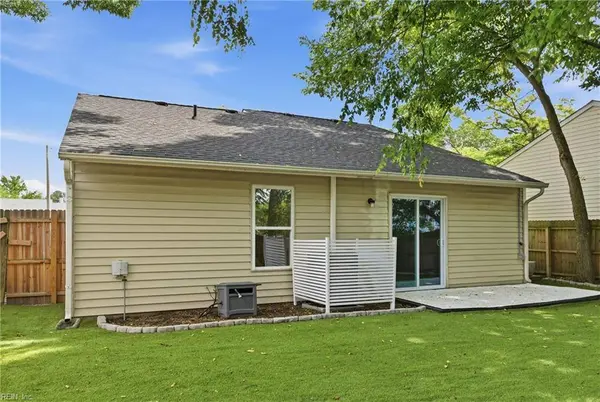 3813 Broadleaf CT, Virginia Beach, VA 23453