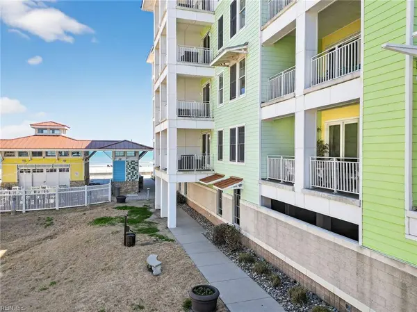 3738 Sandpiper RD Unit 101B, Virginia Beach, VA 23456