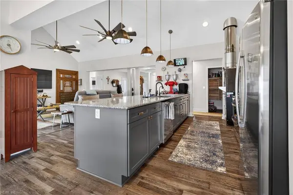 7296 Chesapeake DR, Jamesville, VA 23398