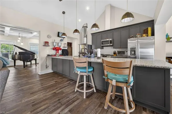 7296 Chesapeake DR, Jamesville, VA 23398