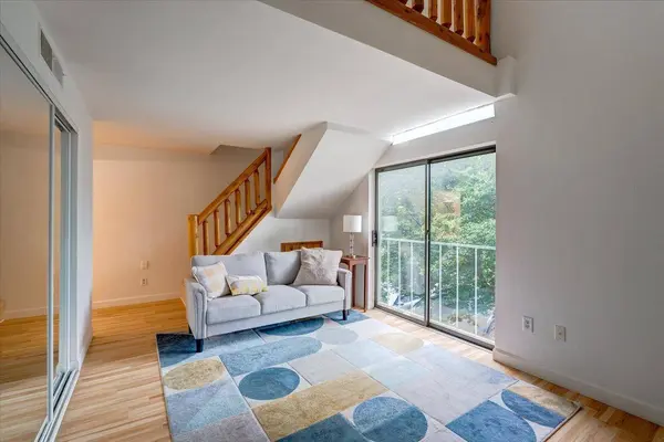 535 D'Onofrio Drive #6, Madison, WI 53719