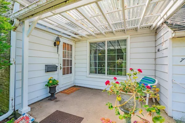 7 Harbort Drive, Madison, WI 53704