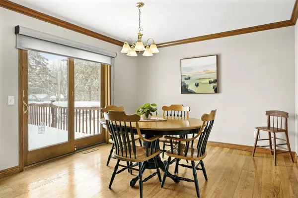 3334 Swinburne Drive, Mcfarland, WI 53558