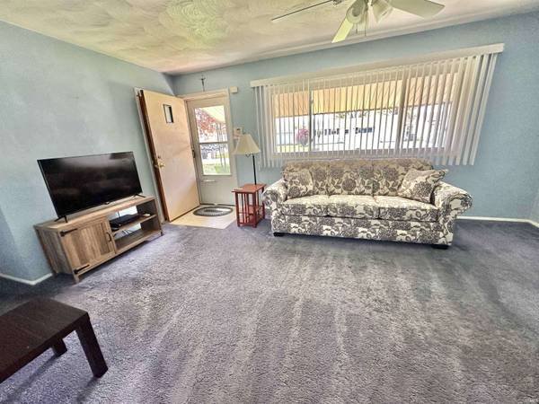 5115 Mayfair Place, South Bend, IN 46619-2432