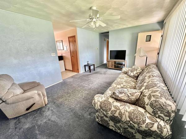 5115 Mayfair Place, South Bend, IN 46619-2432