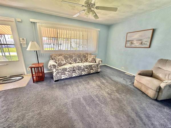 5115 Mayfair Place, South Bend, IN 46619-2432