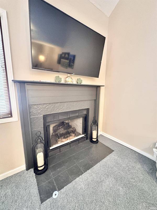1520 N Oakhill Drive #L5, South Bend, IN 46637-5677