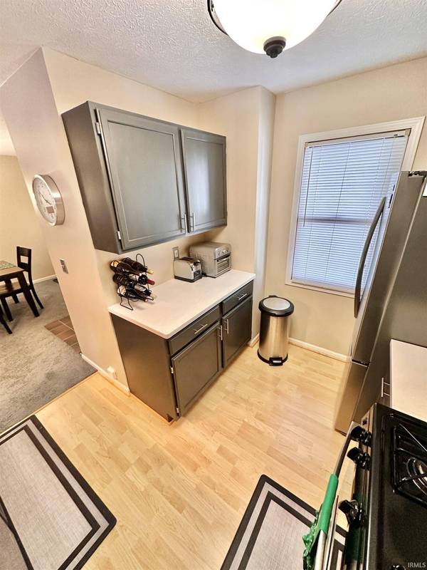 1520 N Oakhill Drive #L5, South Bend, IN 46637-5677