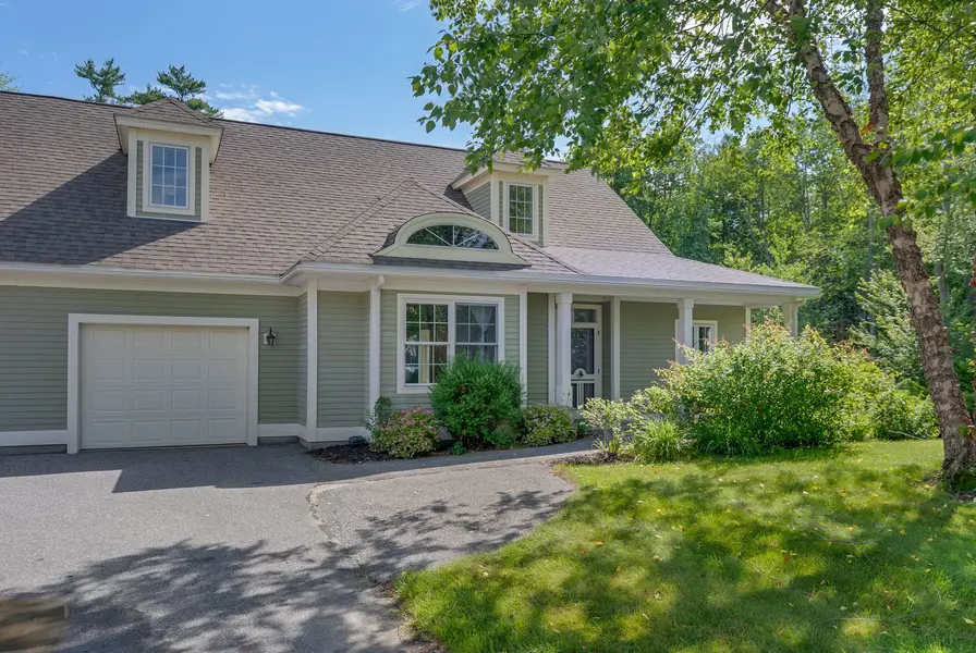 5 Mainsail Ln #5, Saco, ME 04072-2161