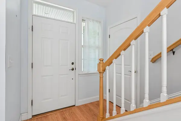 5 Mainsail Ln #5, Saco, ME 04072-2161