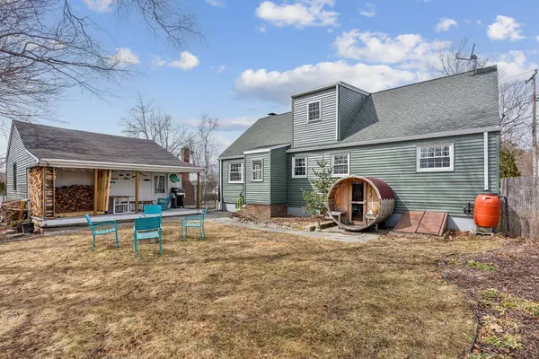 123 Wayside RD, Portland, ME 04102