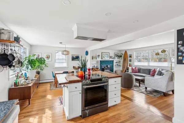 123 Wayside RD, Portland, ME 04102