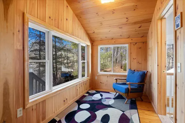 176 Mirror Lake RD, Newfield, ME 04095