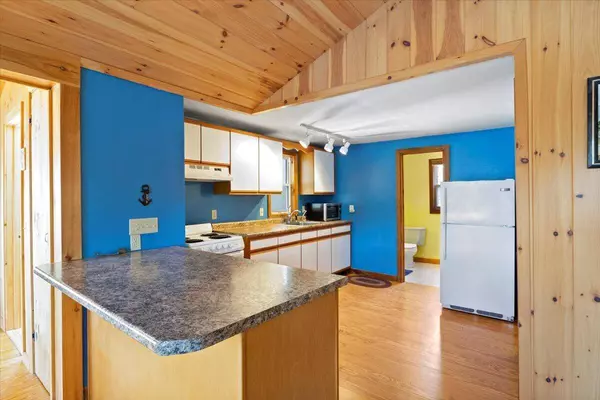 176 Mirror Lake RD, Newfield, ME 04095