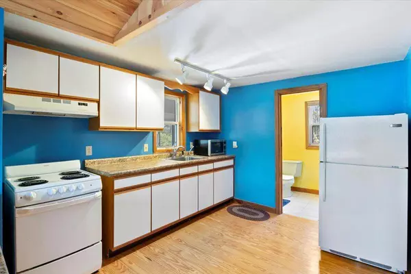 176 Mirror Lake RD, Newfield, ME 04095