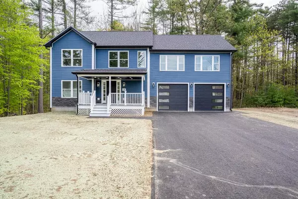 15 Stone Ledge DR, Lewiston, ME 04240