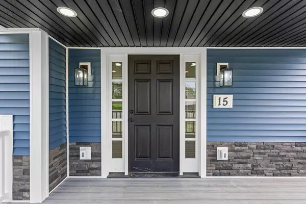 15 Stone Ledge DR, Lewiston, ME 04240