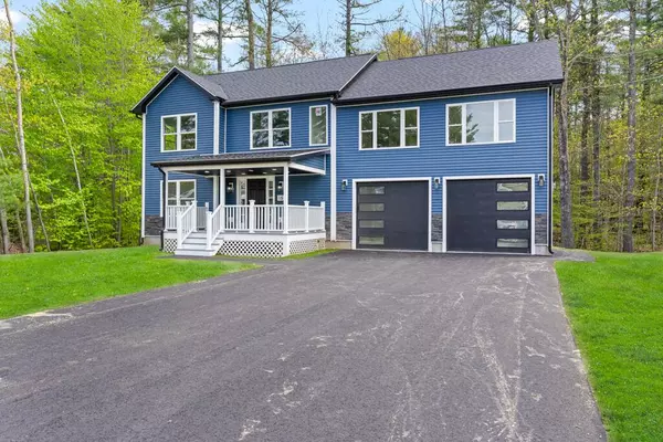 15 Stone Ledge DR, Lewiston, ME 04240