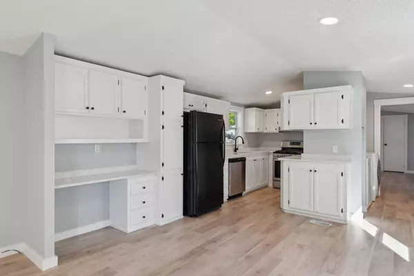 41 Long ST, Brunswick, ME 04011