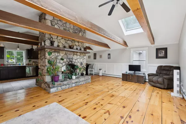 11 Haven RD, Windham, ME 04062