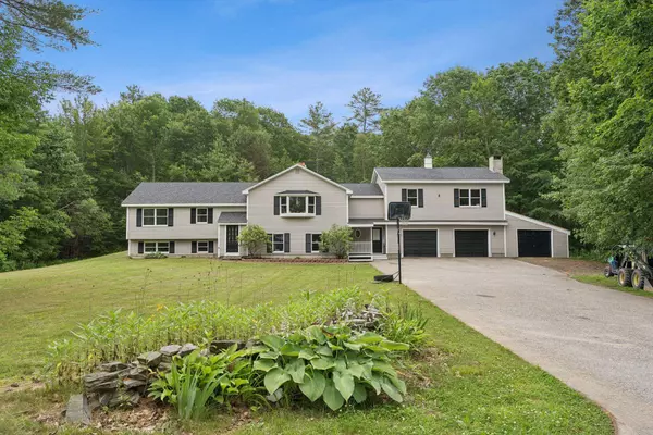 11 Haven RD, Windham, ME 04062