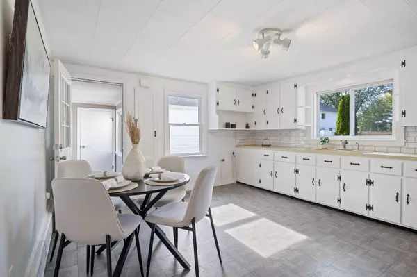 52 Washington AVE, Saco, ME 04072