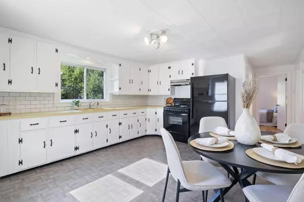 52 Washington AVE, Saco, ME 04072