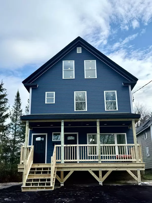 11 Mill ST, Lisbon, ME 04250