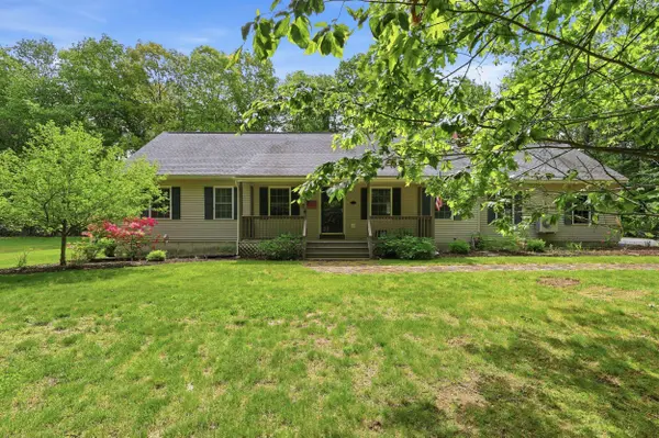 36 Wescott CIR, Buxton, ME 04093