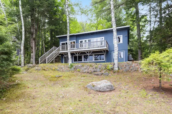 129 Wild Acres RD, Raymond, ME 04071