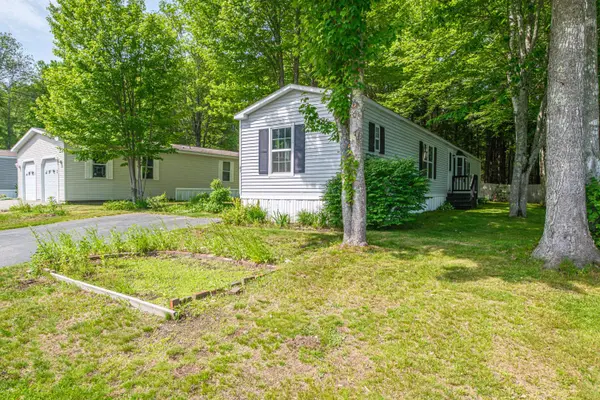 41 James ST, Brunswick, ME 04011