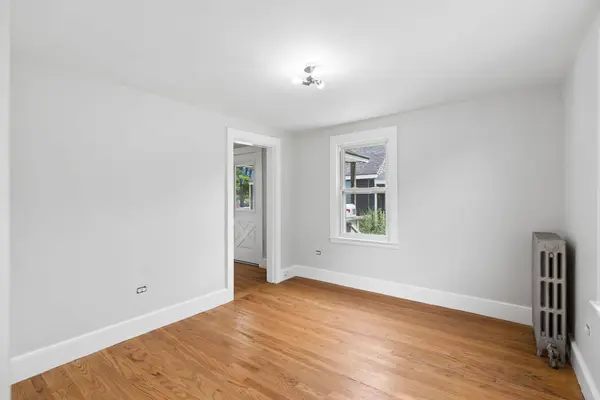 19 Fairlawn AVE, Westbrook, ME 04092