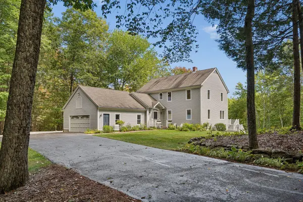 10 Grist Mill RD