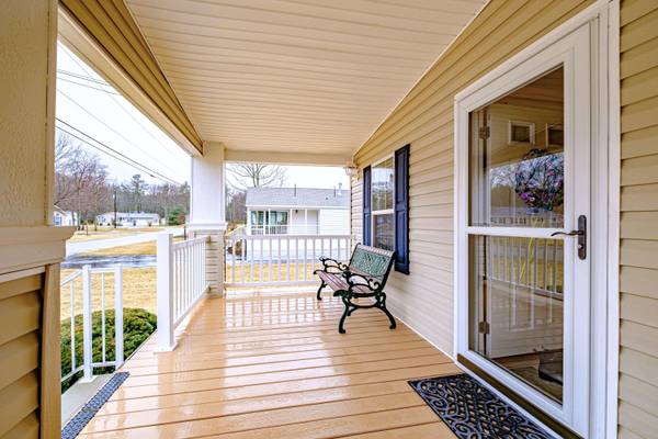 36 Candlewood DR, Lyman, ME 04002