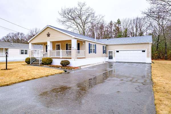 36 Candlewood DR, Lyman, ME 04002