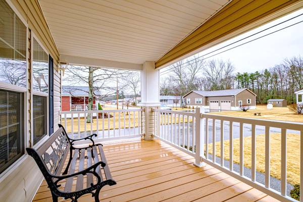 36 Candlewood DR, Lyman, ME 04002