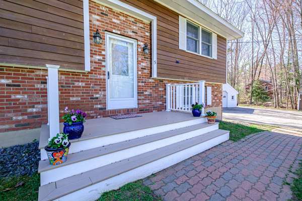 5 Autumn LN, Scarborough, ME 04074