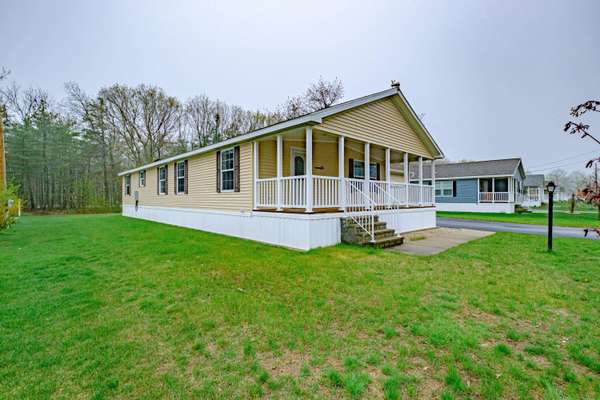 21 Fieldstone LN, Lyman, ME 04002