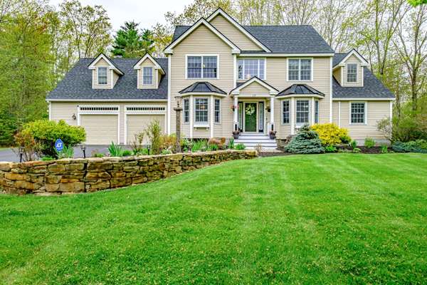 10 Hidden Creek DR, Scarborough, ME 04074