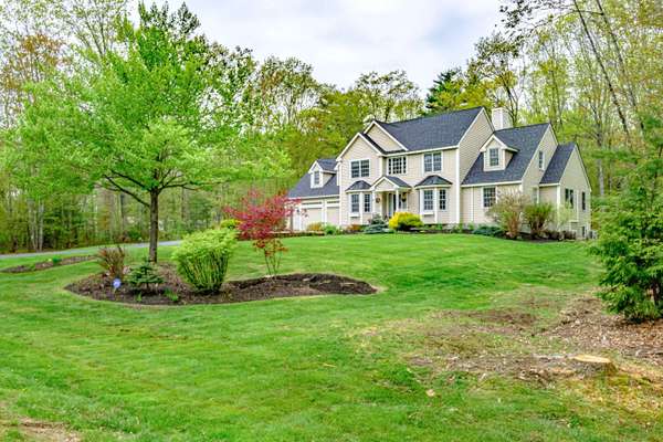 10 Hidden Creek DR, Scarborough, ME 04074