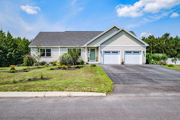 48 Sancho DR, Saco, ME 04072